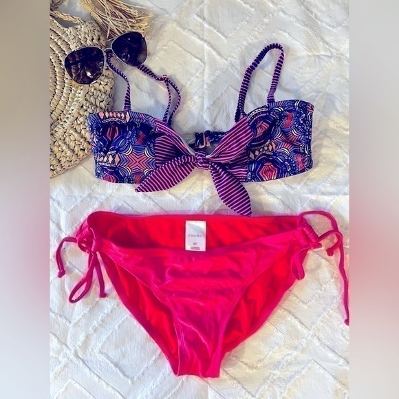 TWO CUTE/SWIM SEASON! 🖤ROXY bikini with interchangeable bikini (TWO bikinis) - Picture 3 of 12